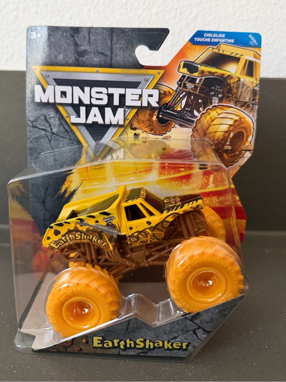 Series 46 Earthshaker Childlike, 2026 Monster Jam 1:64 Scale Diecast